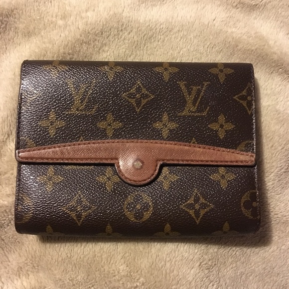 Louis Vuitton Handbags - LV fanny pack / crossbody